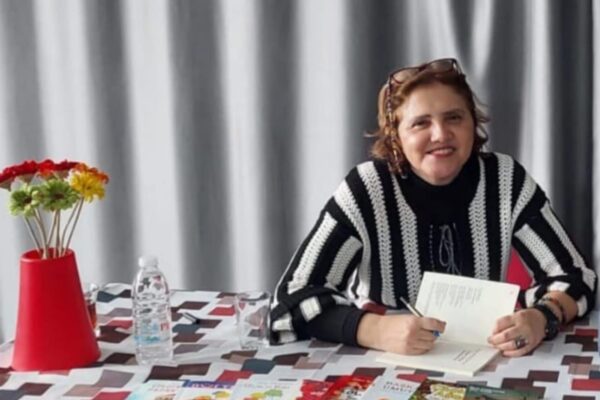 Özlem Tezcan Dertsiz